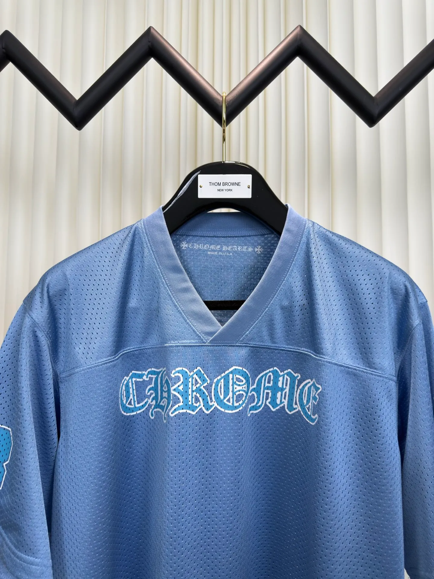 P270 Chrome Hearts glitter ice hockey jersey Authentic version - physical counter - top luxury quality 🆚 Instant sale of all versions on the market YB version Custom dyeing color The highest version on the market The fabric is made of high-density 100D bird's eye cloth Double-sided mesh positioning is very time-consuming The cost of labor loss is very high Non-market single-layer thin see-through junk goods Same style for men and women OS version Size S M L